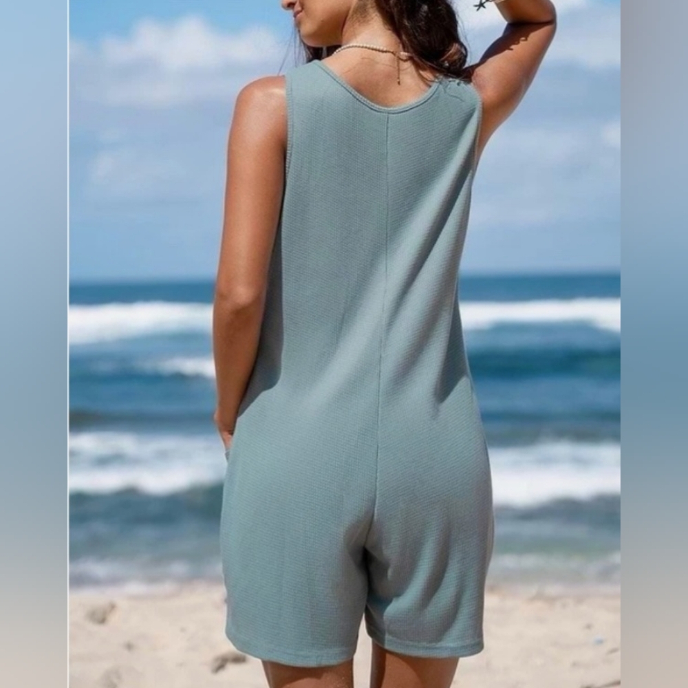 Waffle Knit Button Rompers With pockets - Picture 8 of 14